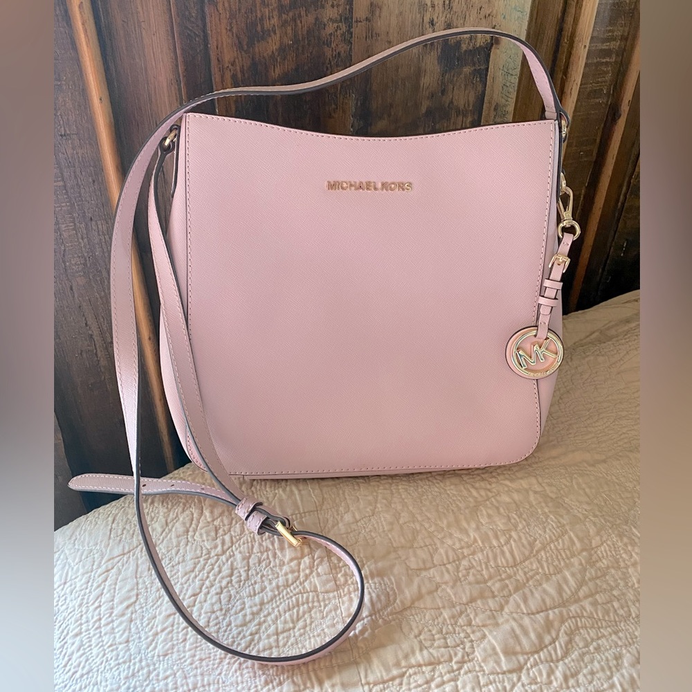 MICHAEL KORS (NWT) Baby Pink Crossbody 💕
